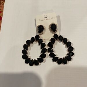 Black Teardrop pierced Earrings